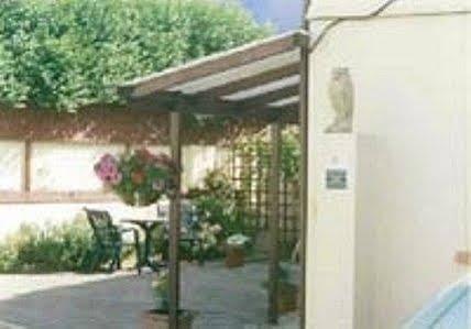 The New Inn Guest House Bridgend  Eksteriør bilde