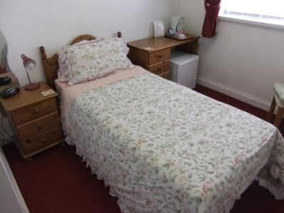The New Inn Guest House Bridgend  Eksteriør bilde